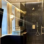 Aurora Luxury Riverside