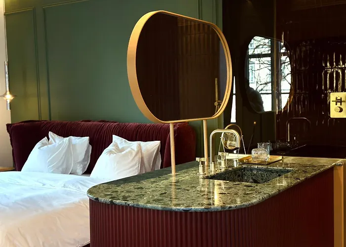 Aurora Luxury Riverside